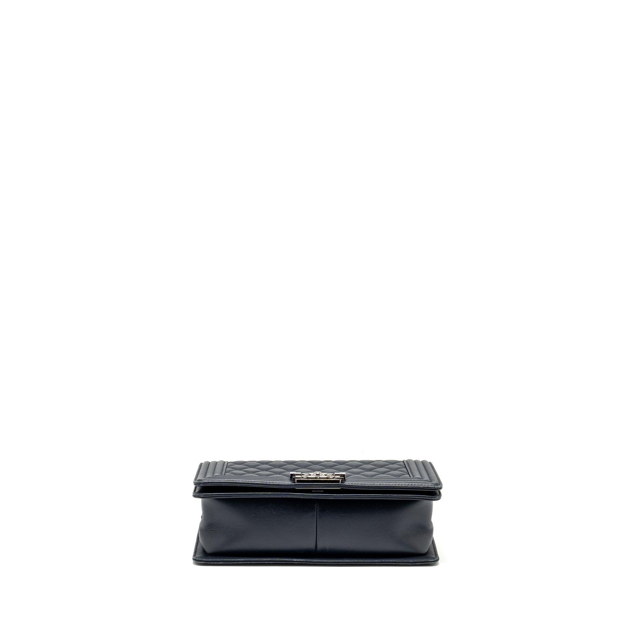 CHANEL MEDIUM BOY BAG CALFSKIN NAVY SHW