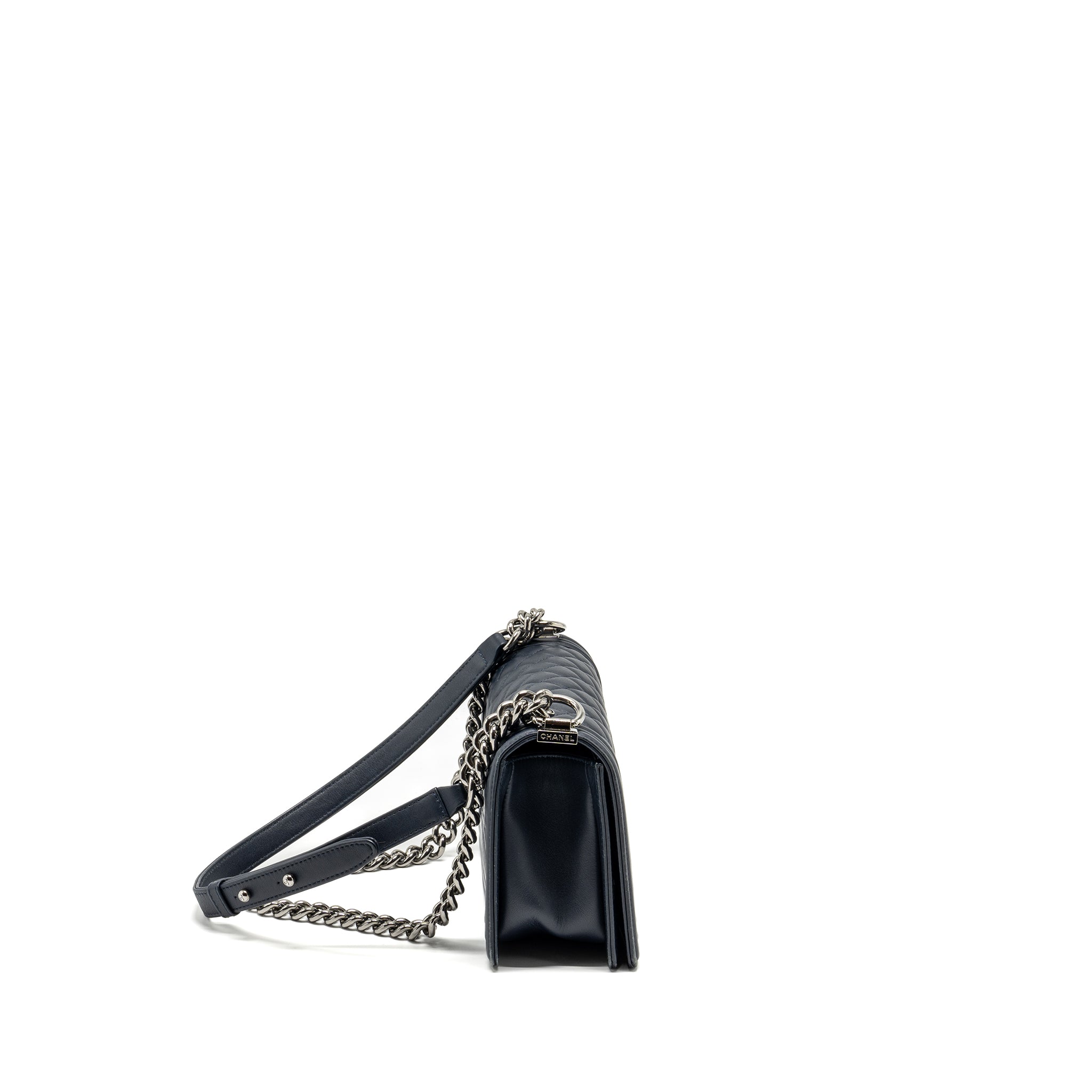 CHANEL MEDIUM BOY BAG CALFSKIN NAVY SHW