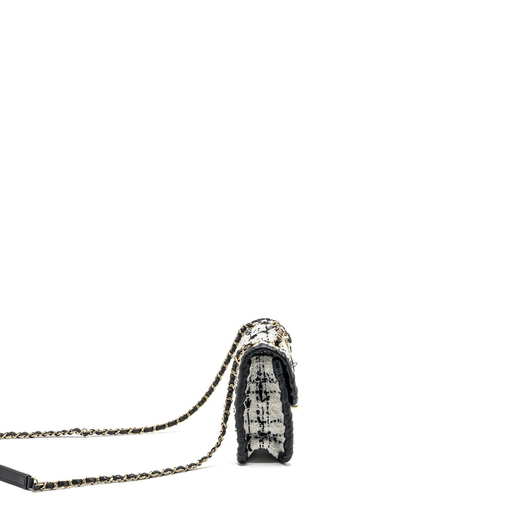 CHANEL SEASONAL MINI SQUARE FLAP BAG TWEED WHITE/BLACK LGHW (MICROCHIP)