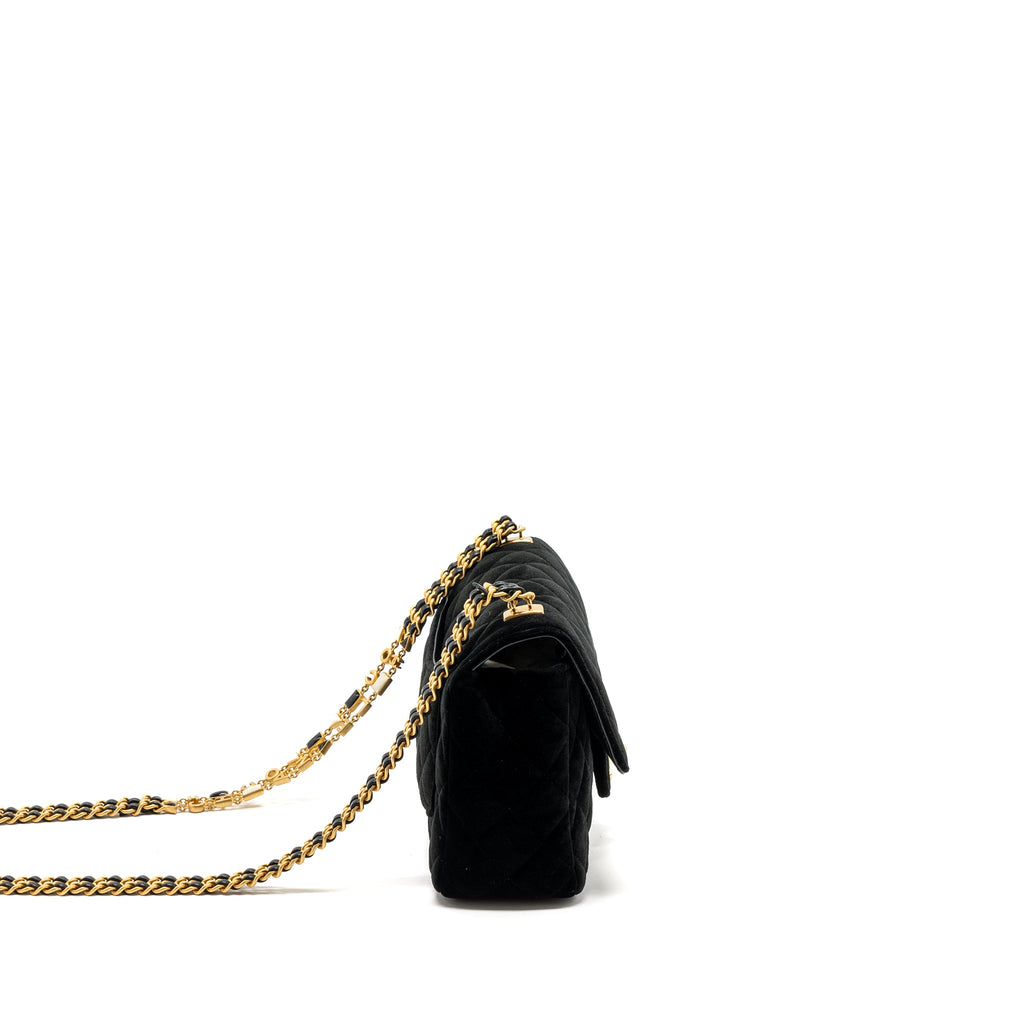 CHANEL 22B CHANEL ON CHAINS SQUARE FLAP BAG VELVET BLACK GHW (MICROCHIP)