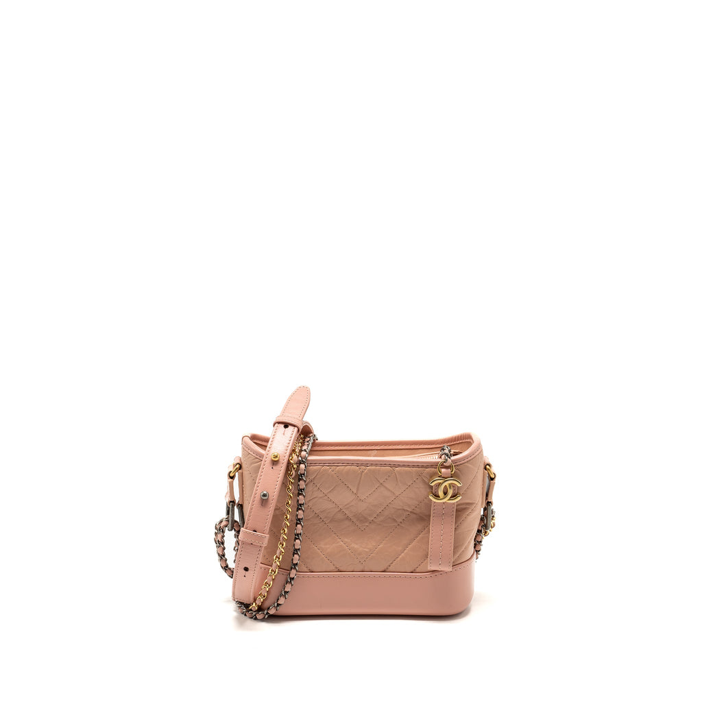 CHANEL SMALL GABRIELLE HOBO BAG CHEVRON AGED CALFSKIN PINK MULTICOLOUR HARDWARE