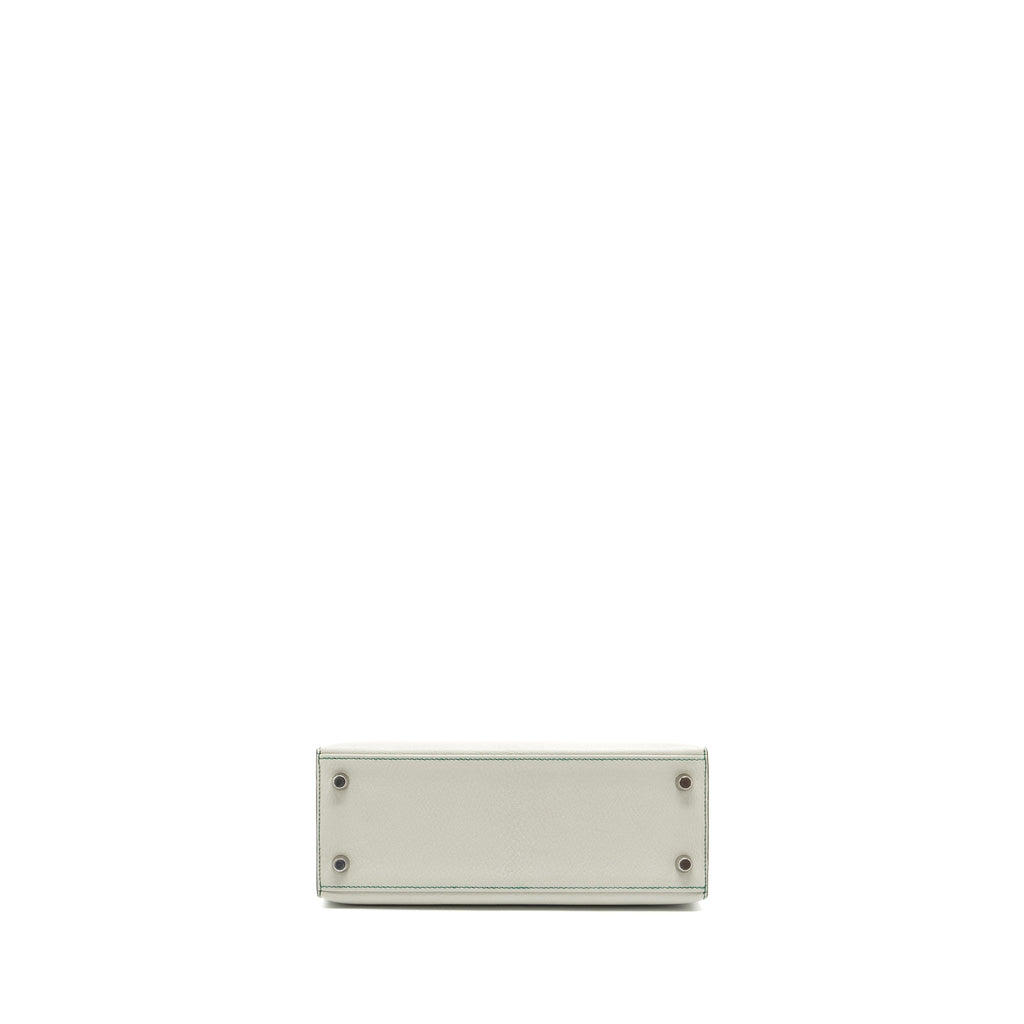 HERMES KELLY 25 SPECIAL ORDER CHÈVRE MYSORE GRIS PERLE/MALACHITE/VERT EMERAUDE BRUSHED SHW