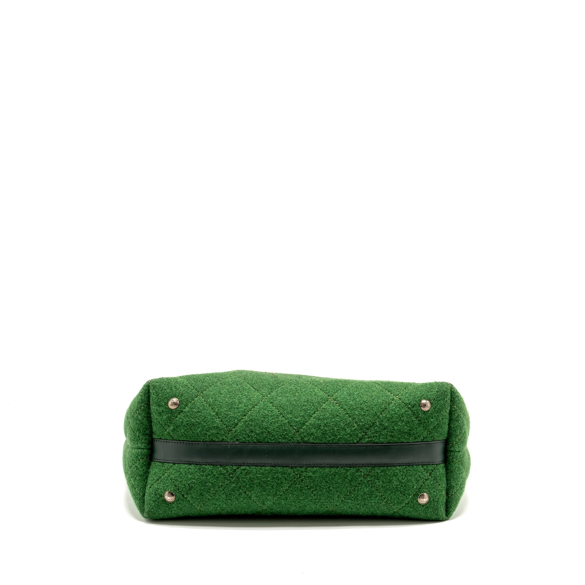 CHANEL MEDIUM QUILTED POP TOTE BAG FELT / LEATHER GREEN RUTHENIUM HARDWARE