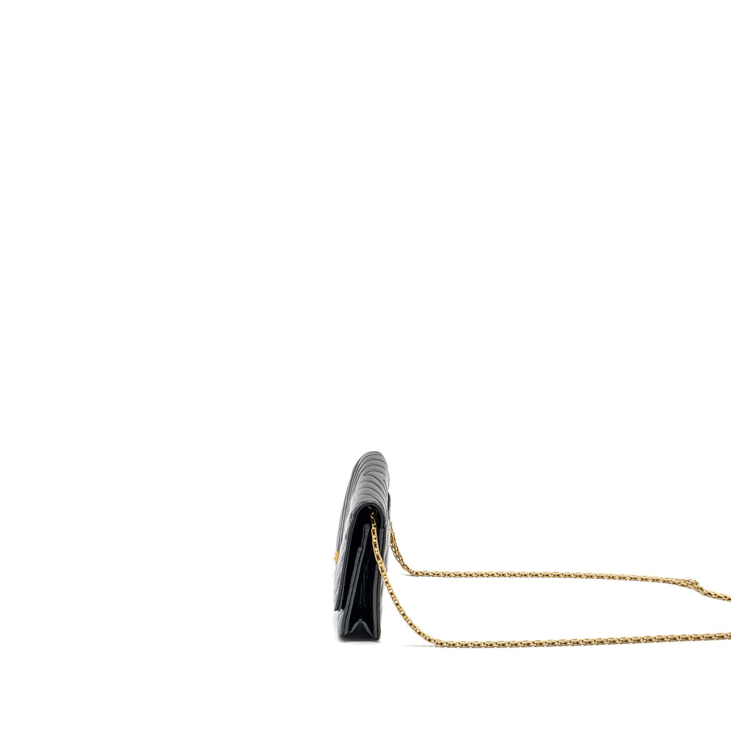 CHANEL CHEVRON 2.55 REISSUE WALLET ON CHAIN AGED CALFSKIN BLACK GHW (MICROCHIP)