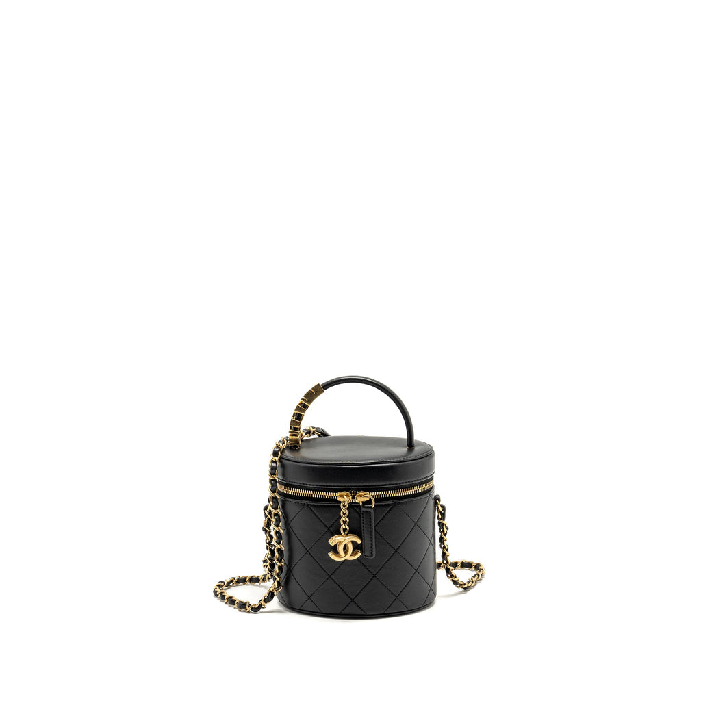 CHANEL PEARL LETTER LOGO DETAILED VANITY CASE CALFSKIN BLACK GHW