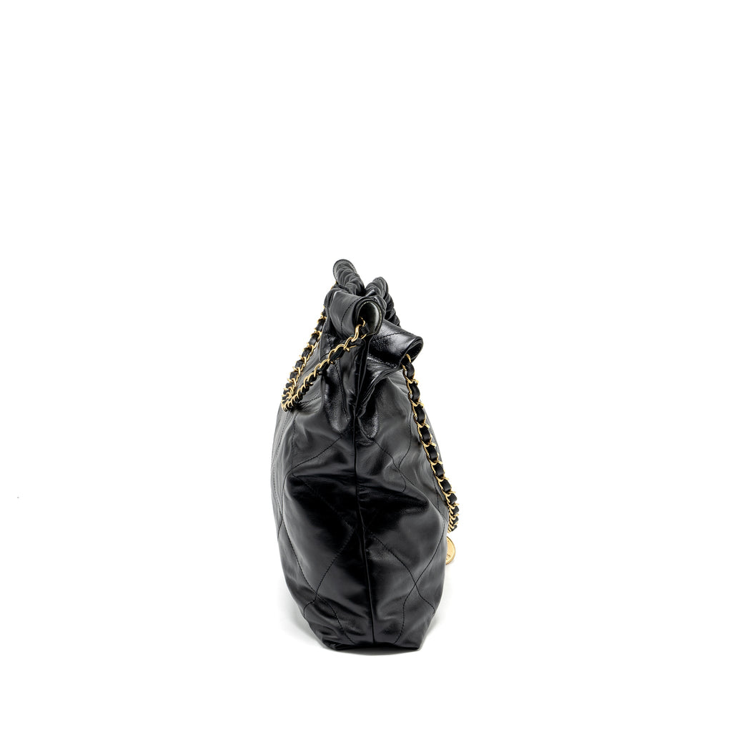 CHANEL MEDIUM 22 BAG CALFSKIN BLACK GHW (MICROCHIP)