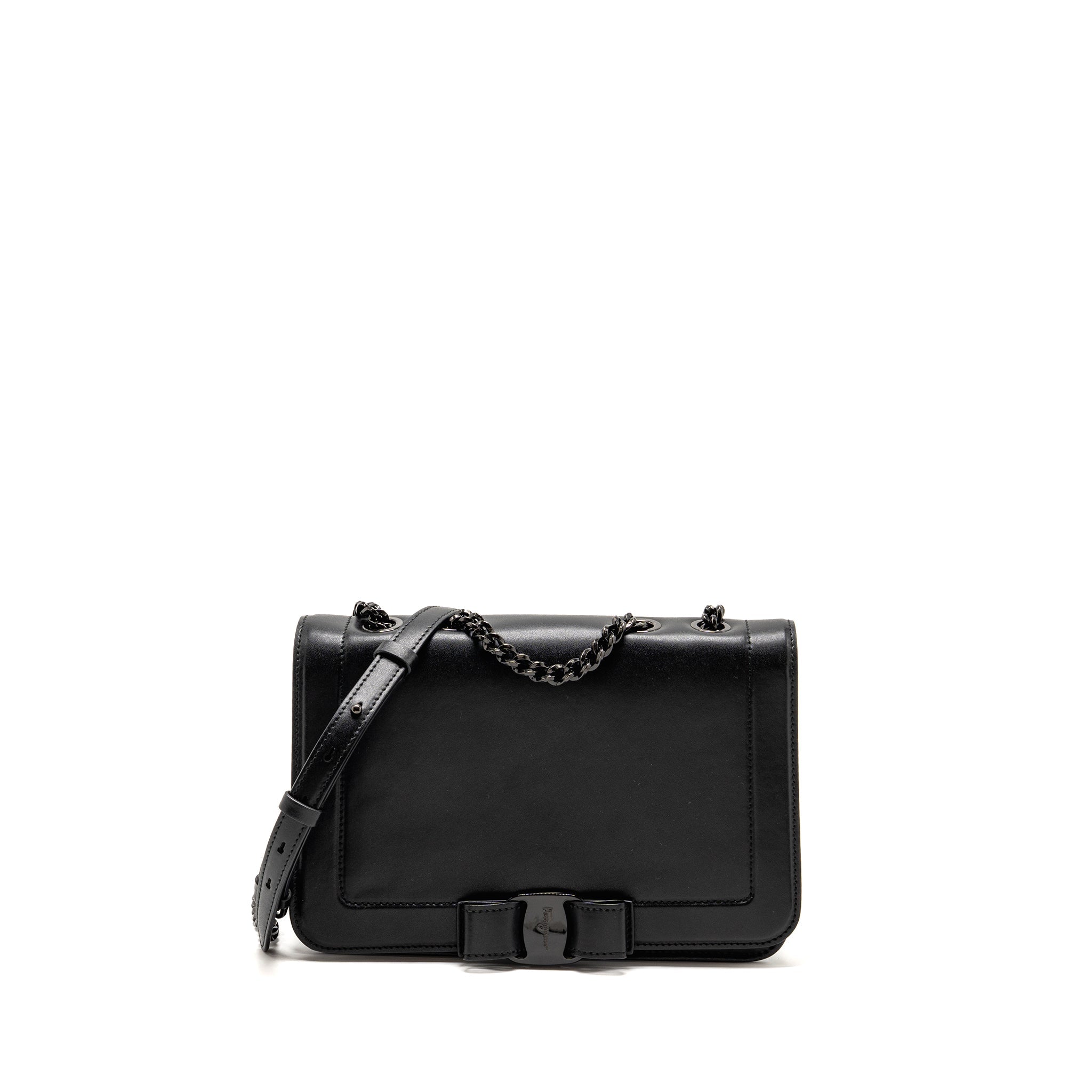 SALVATORE FERRAGAMO VARA BOW CROSSBODY FLAP BAG BLACK CALFSKIN BLACK HARDWARE