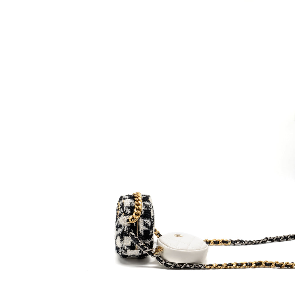 CHANEL 19 ROUND CLUTCH  WITH CHAIN WITH COIN PURSE TWEED / LAMBSKIN BLACK/ WHITE GHW