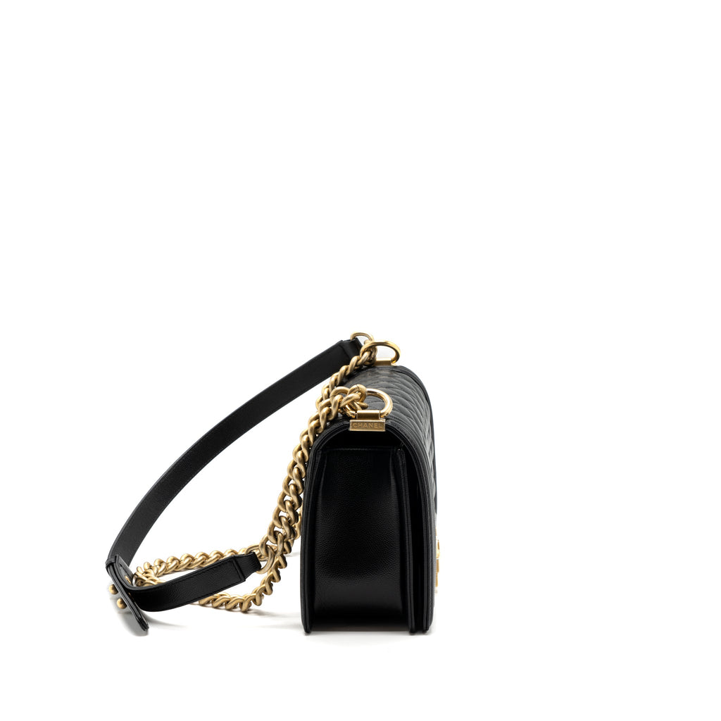 CHANEL MEDIUM CLASSIC BOY BAG CAVIAR BLACK GHW (MICROCHIP)