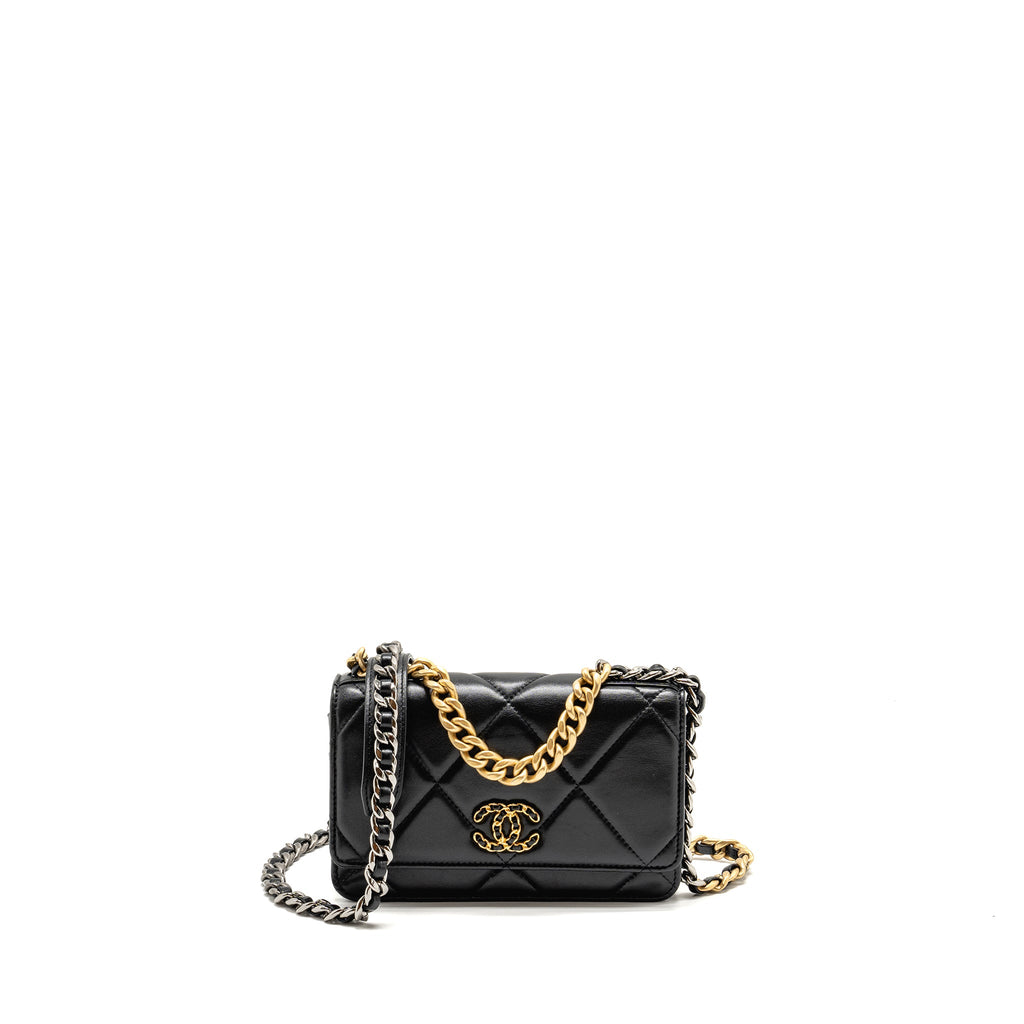 CHANEL 19 WALLET ON CHAIN LAMBSKIN BLACK MULTICOLOUR HARDWARE