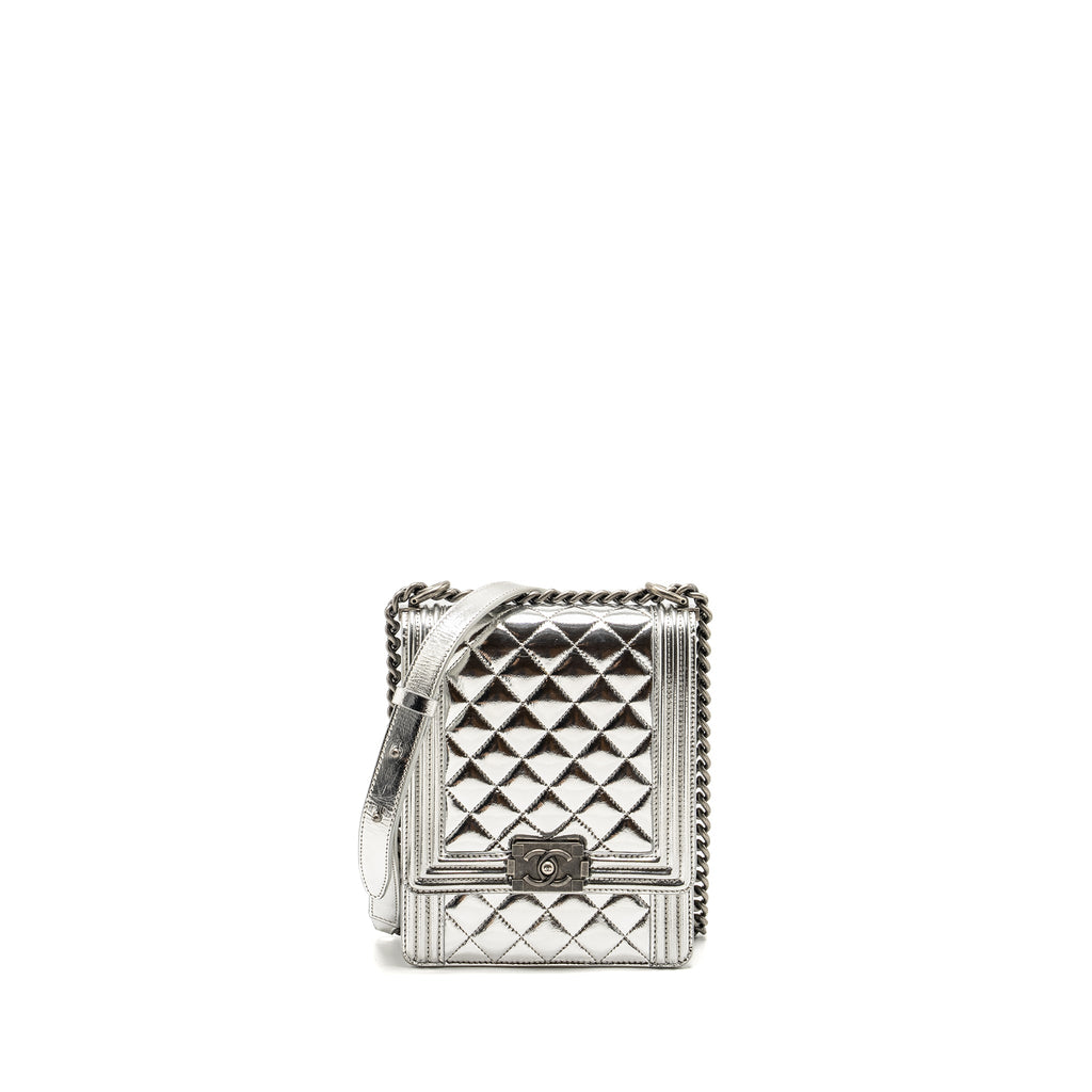 CHANEL BOY NORTH SOUTH FLAP BAG PATENT /GOATSKIN SILVER RUTHENIUM HARDWARE