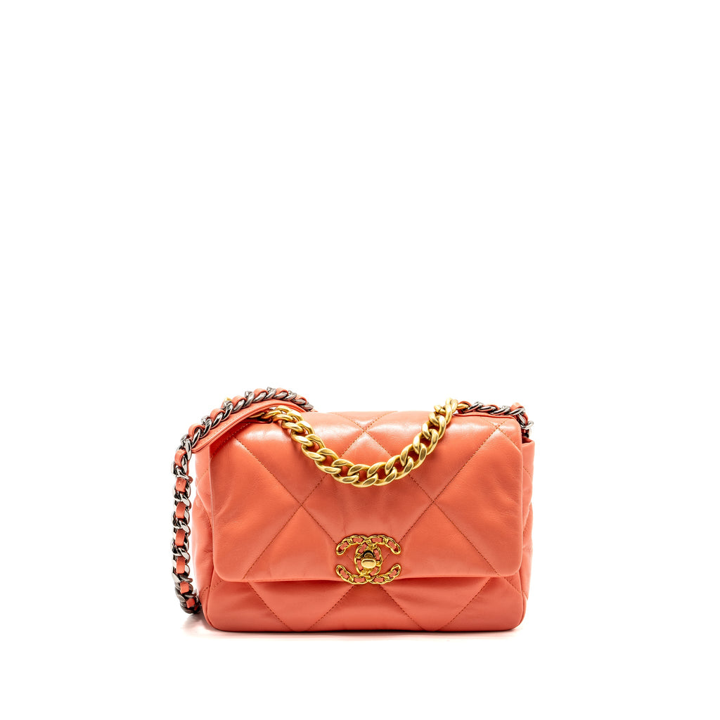 CHANEL SMALL 19 BAG SHINY GOATSKIN CORAL MULTICOLOUR HARDWARE