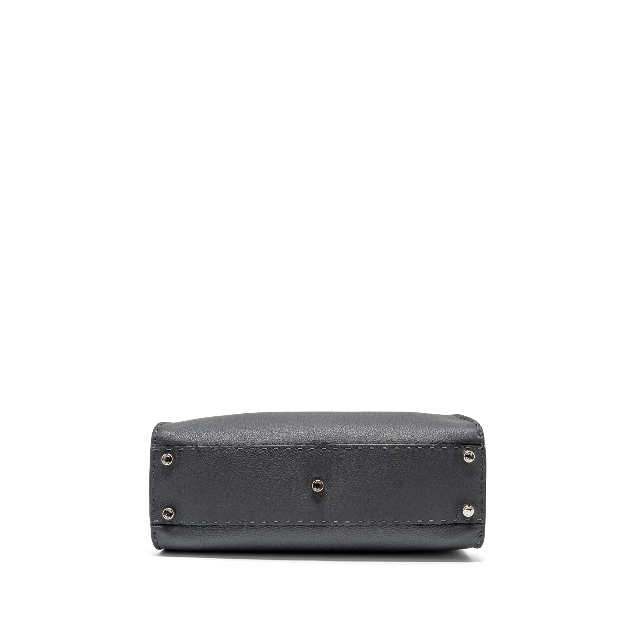 FENDI MEDIUM PEEKABOO BAG SELLERIA LEATHER BLACK SHW