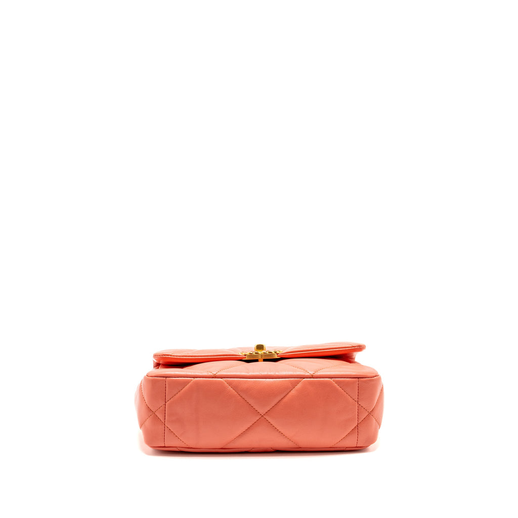CHANEL SMALL 19 BAG SHINY GOATSKIN CORAL MULTICOLOUR HARDWARE