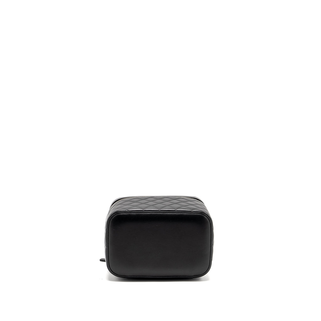 CHANEL QUILTED VANITY CASE LAMBSKIN BLACK SHW