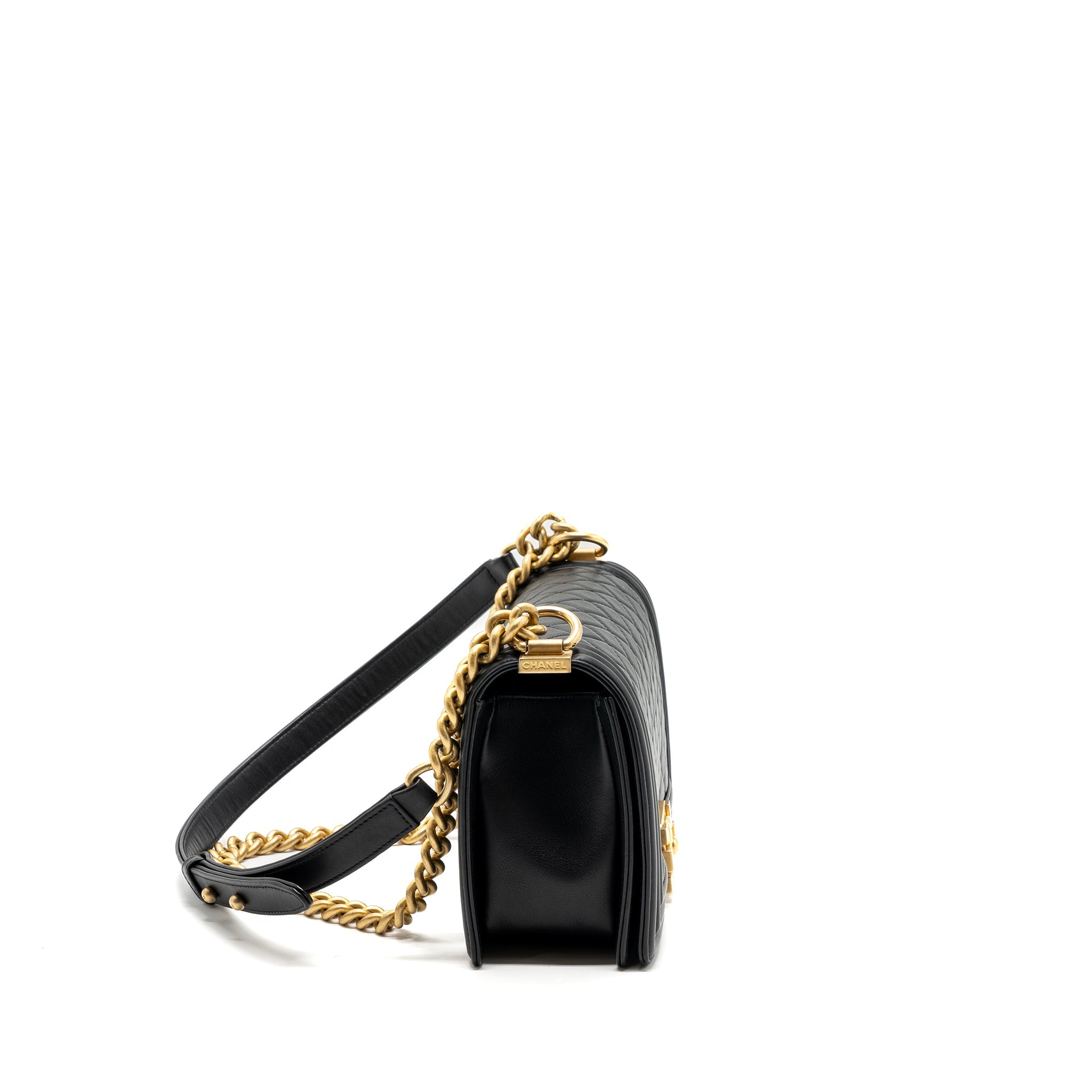 CHANEL MEDIUM BOY BAG CALFSKIN BLACK GHW