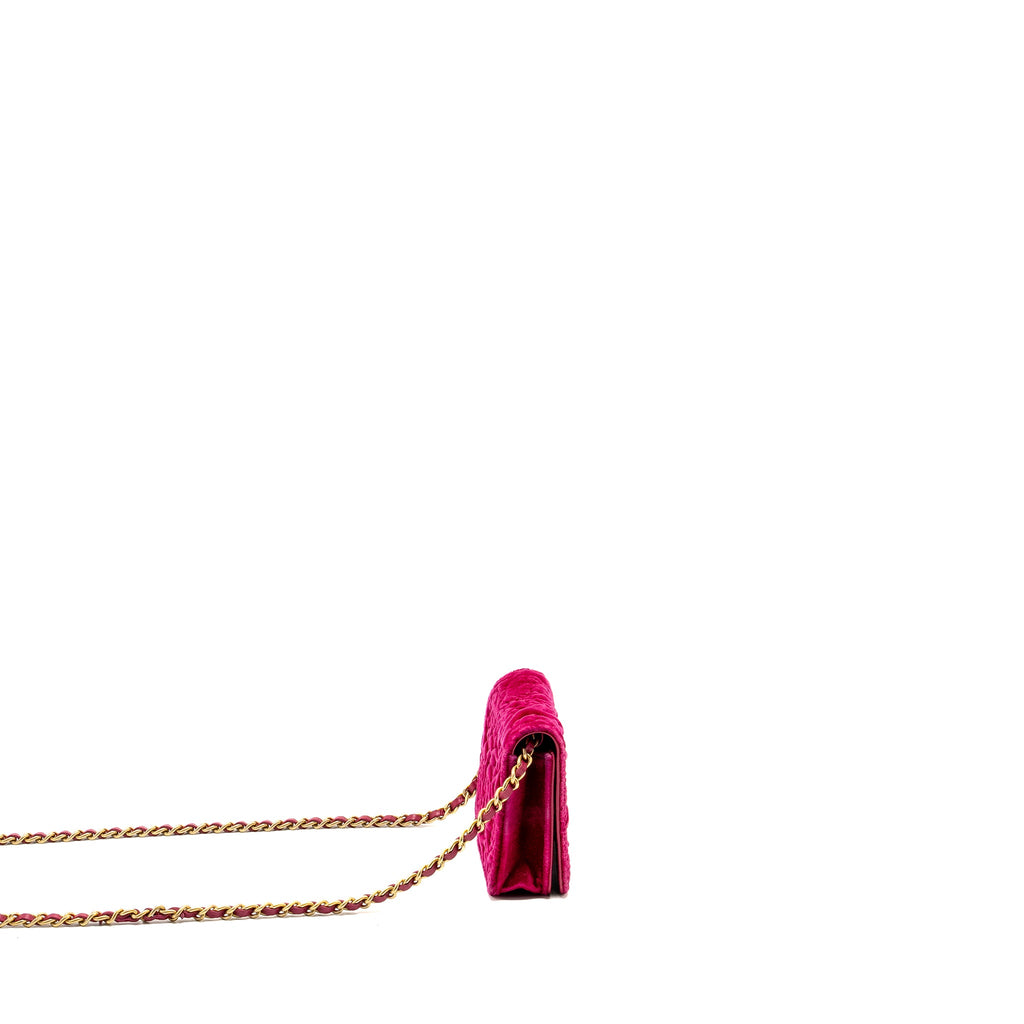 CHANEL 21A MINI CAMELIA FLAP BAG VELVET FUSHIA GHW