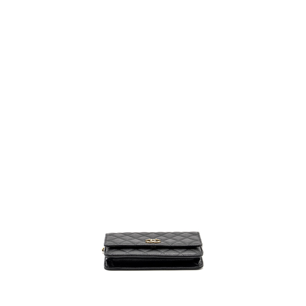 CHANEL DETAILED CC LOGO WALLET ON CHAIN CAVIAR BLACK LGHW (MICROCHIP)