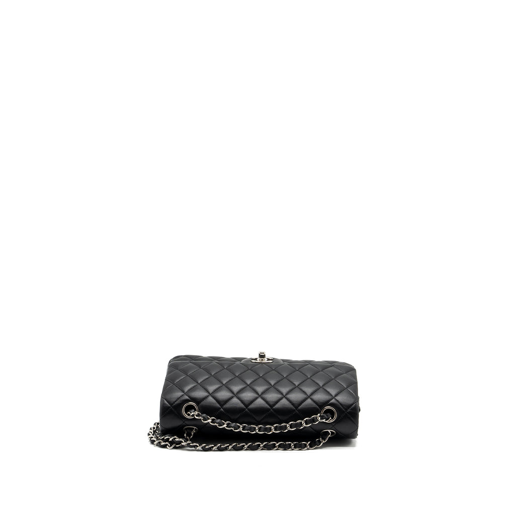 CHANEL MEDIUM CLASSIC DOUBLE FLAP BAG LAMBSKIN BLACK SHW