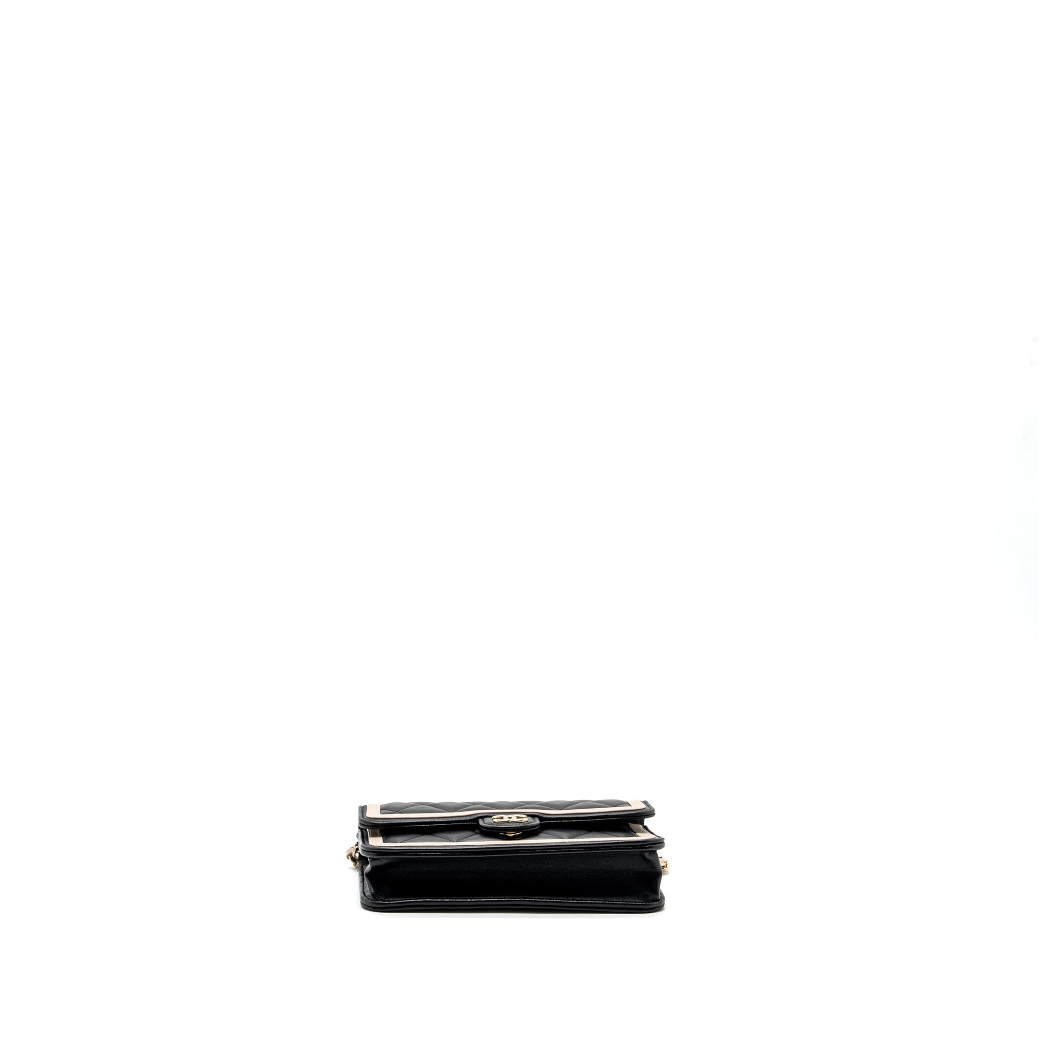 CHANEL 23B FLAP PHONE HOLDER LAMBSKIN BLACK/ WHITE LGHW (MICROCHIP)