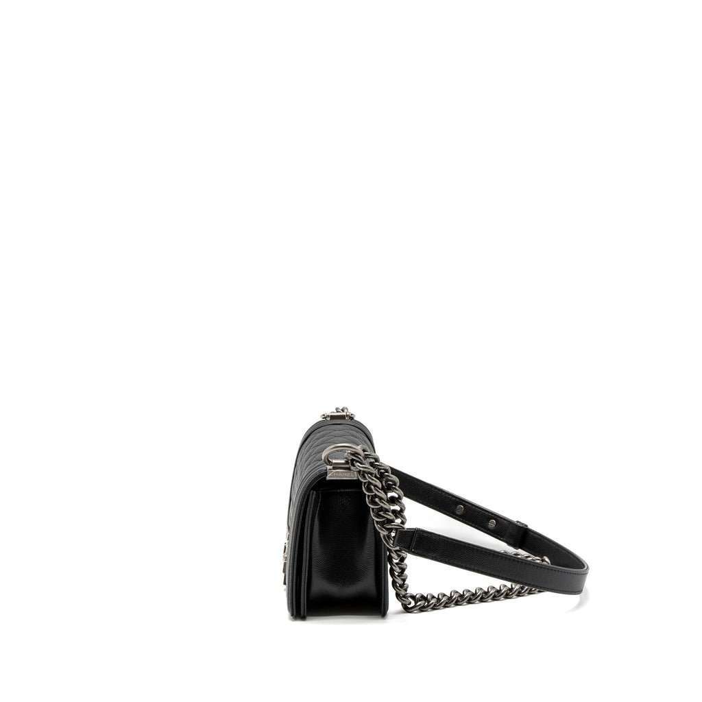 CHANEL SMALL BOY BAG CAVIAR BLACK SHW (MICROCHIP)