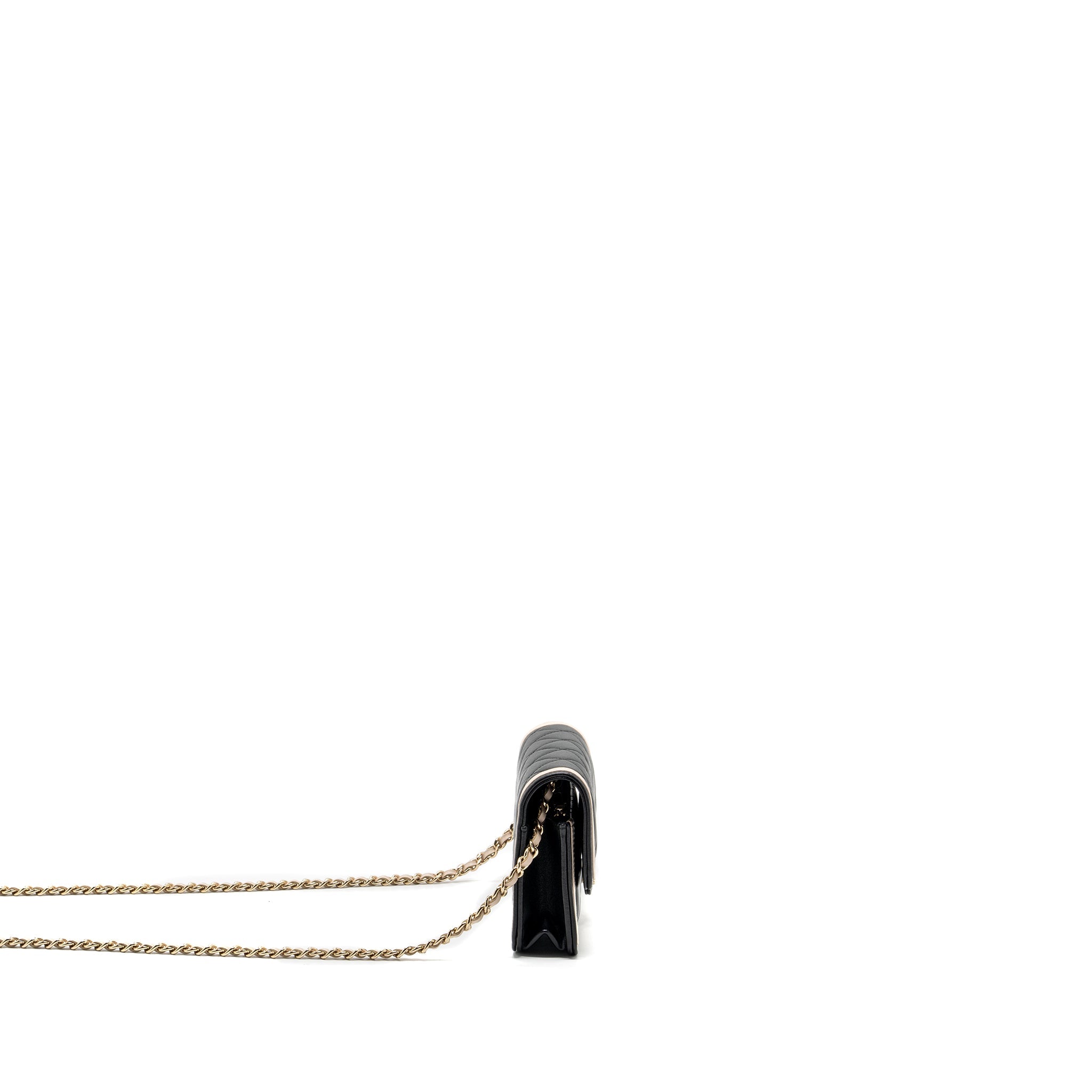 CHANEL 23B FLAP PHONE HOLDER LAMBSKIN BLACK/ WHITE LGHW (MICROCHIP)