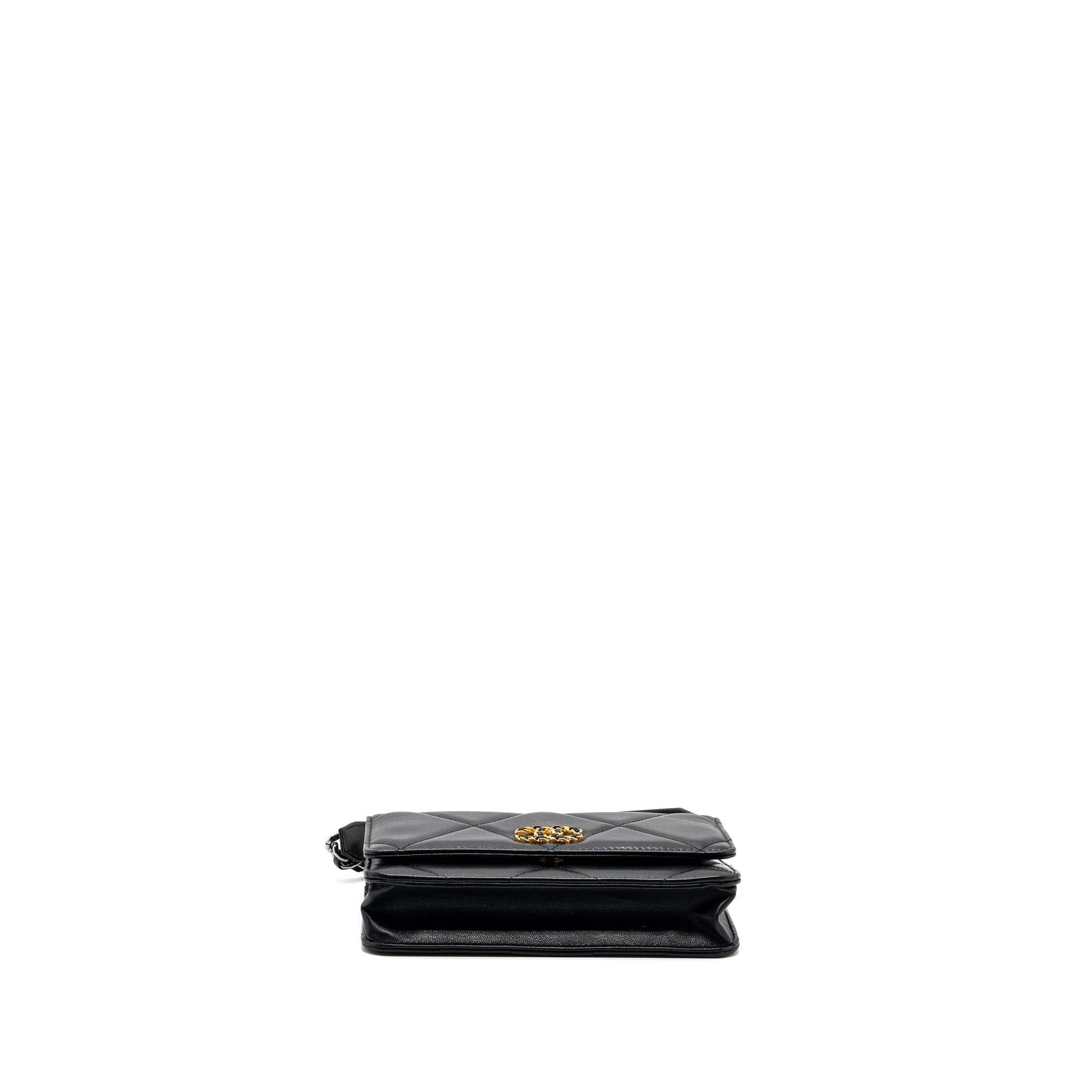CHANEL 19 WALLET ON CHAIN LAMBSKIN BLACK MULTICOLOR HARDWARE