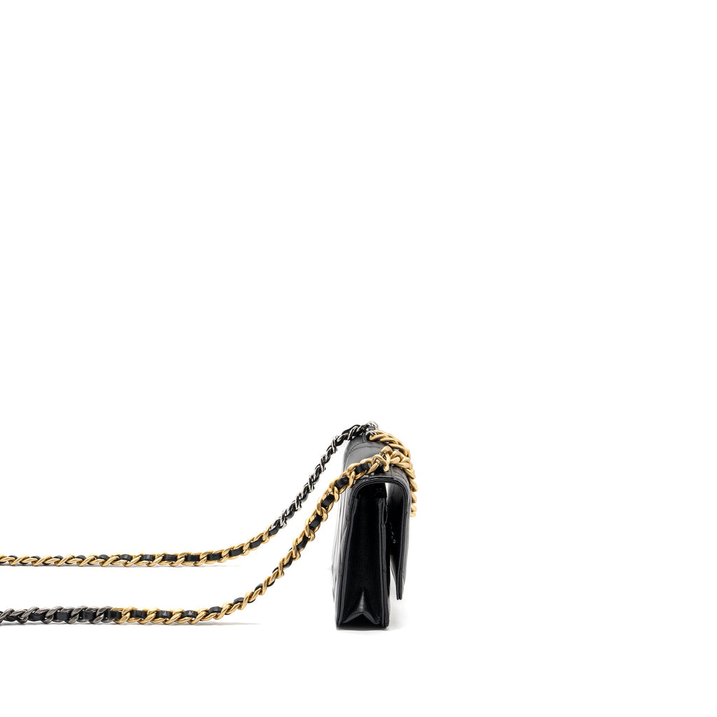 CHANEL 19 WALLET ON CHAIN LAMBSKIN BLACK MULTICOLOR HARDWARE