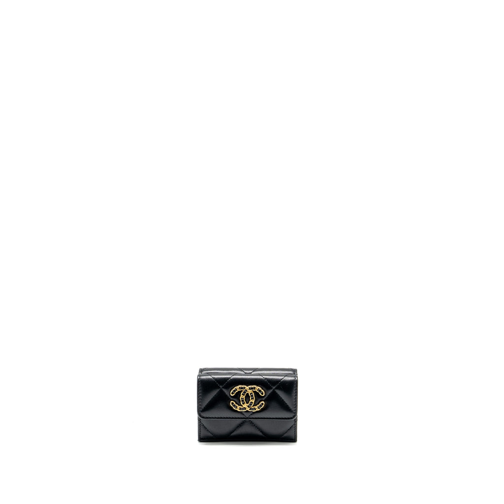 CHANEL 19 COMPACT WALLET LAMBSKIN BLACK GHW (MICROCHIP)