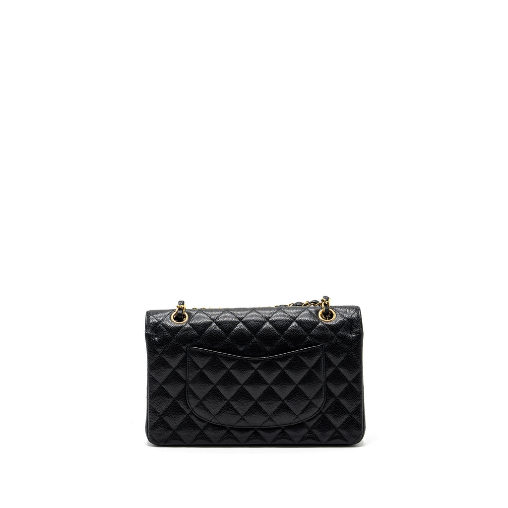 CHANEL MEDIUM CLASSIC DOUBLE FLAP BAG CAVIAR GHW