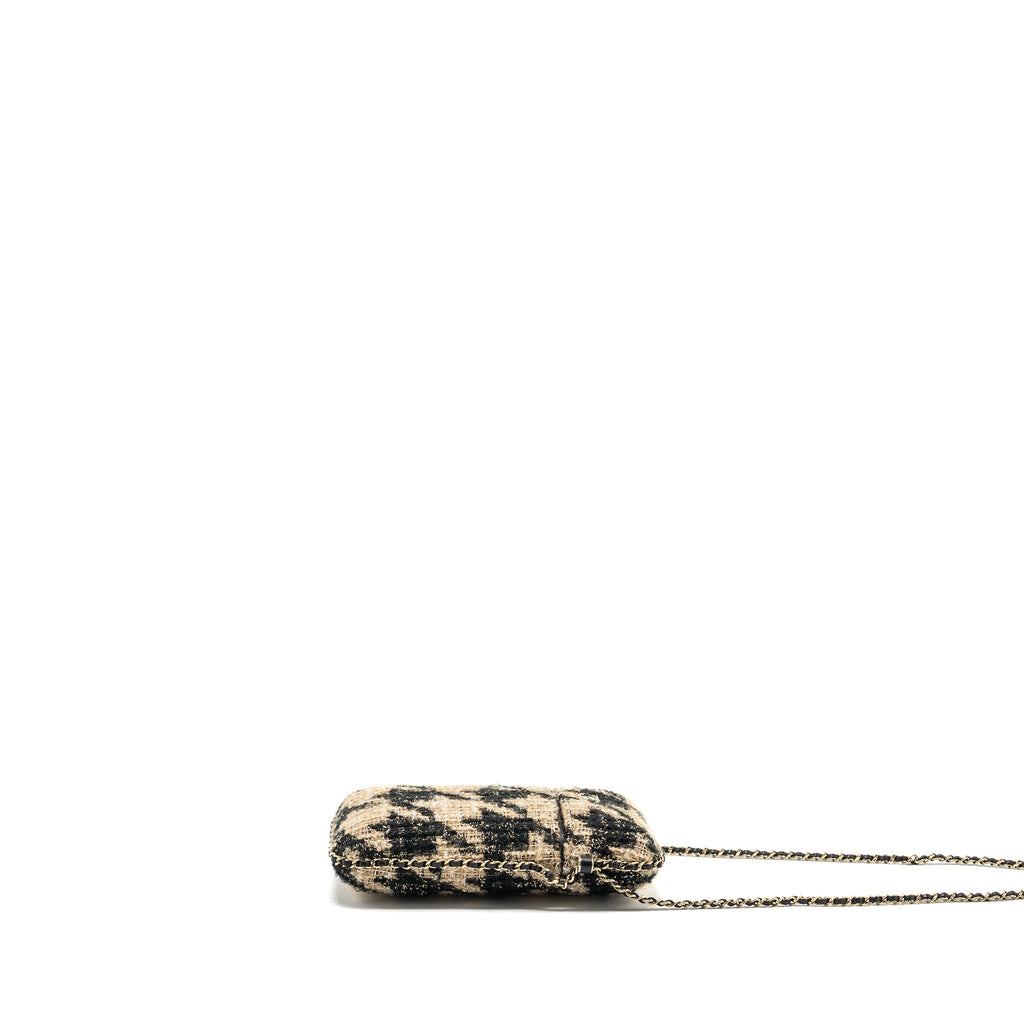 CHANEL VERTICAL PHONE CASE TWEED BEIGE / BLACK LGHW