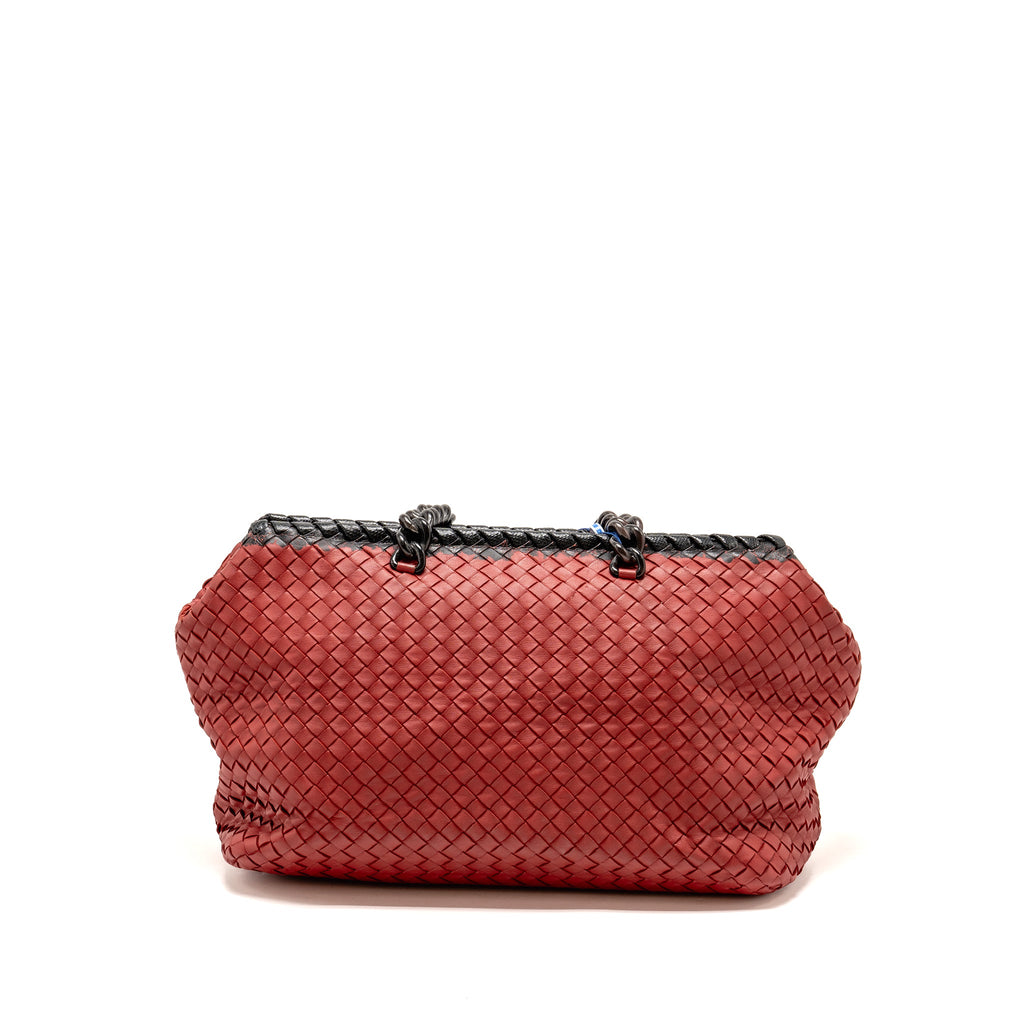 BOTTEGA VENETA INTRECCIATO CHAIN SHOULDER BAG LEATHER RED/BLACK WITH BLACK HARDWARE