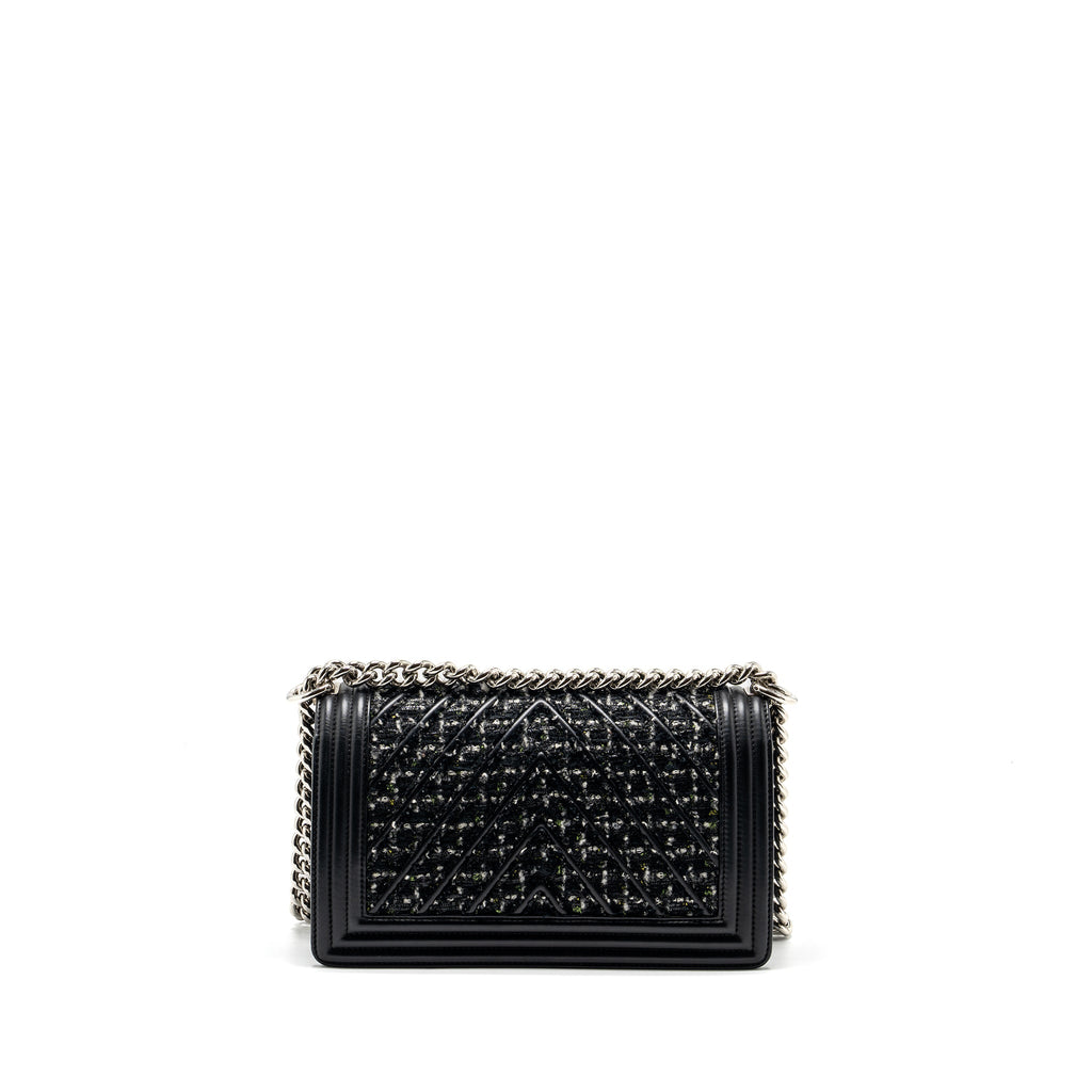 CHANEL MEDIUM BOY BAG TWEED/CALFSKIN BLACK/MULTICOLOUR SHW