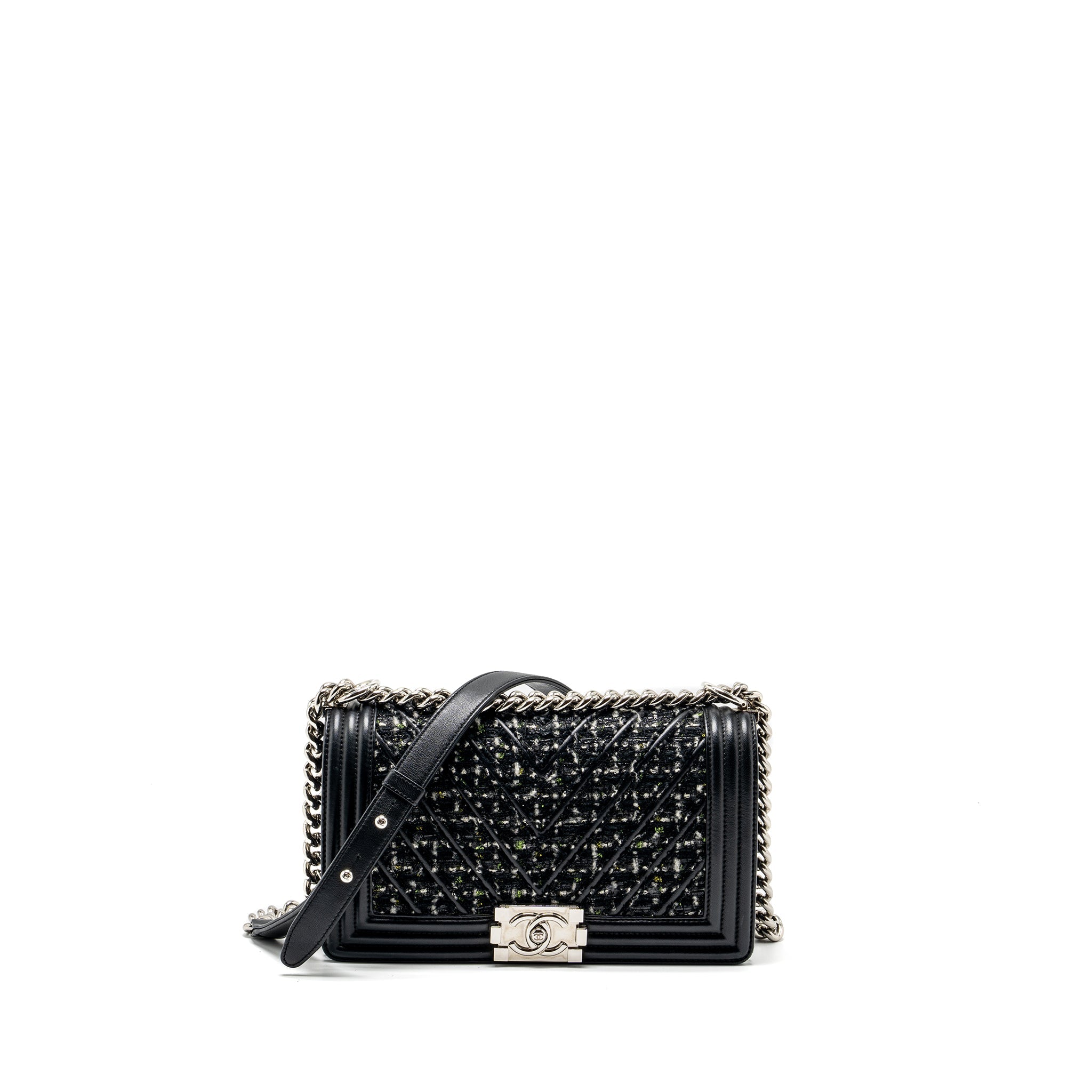 CHANEL MEDIUM BOY BAG TWEED/CALFSKIN BLACK/MULTICOLOUR SHW