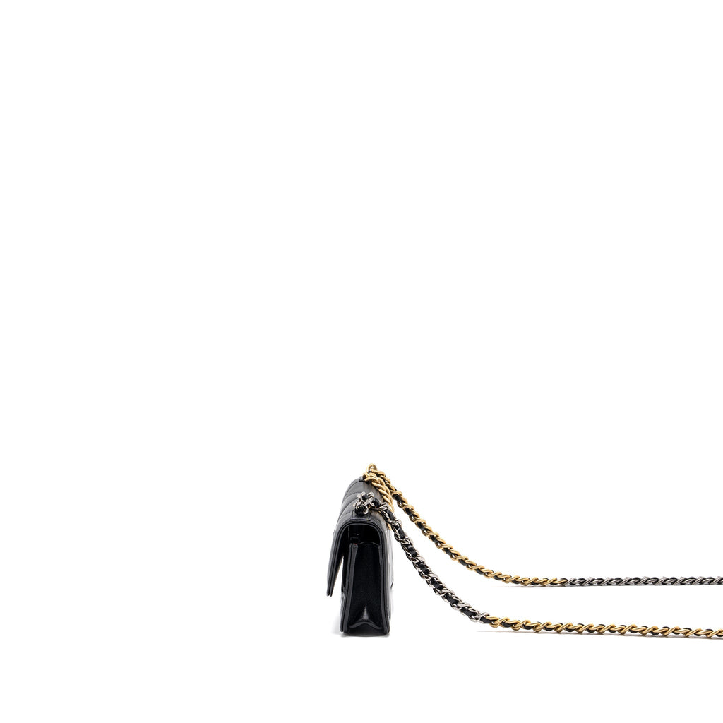 CHANEL MINI 19 WALLET ON CHAIN LAMBSKIN BLACK MULTICOLOUR HARDWARE (MICROCHIP)
