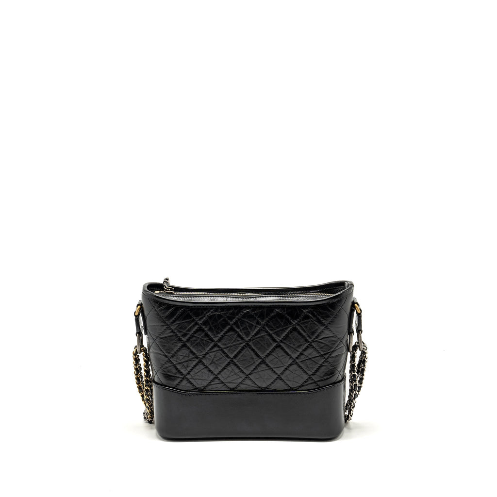 CHANEL NEW MEDIUM GABRIELLE HOBO BAG CALFSKIN BLACK MULTICOLOUR HARDWARE (MICROCHIP)