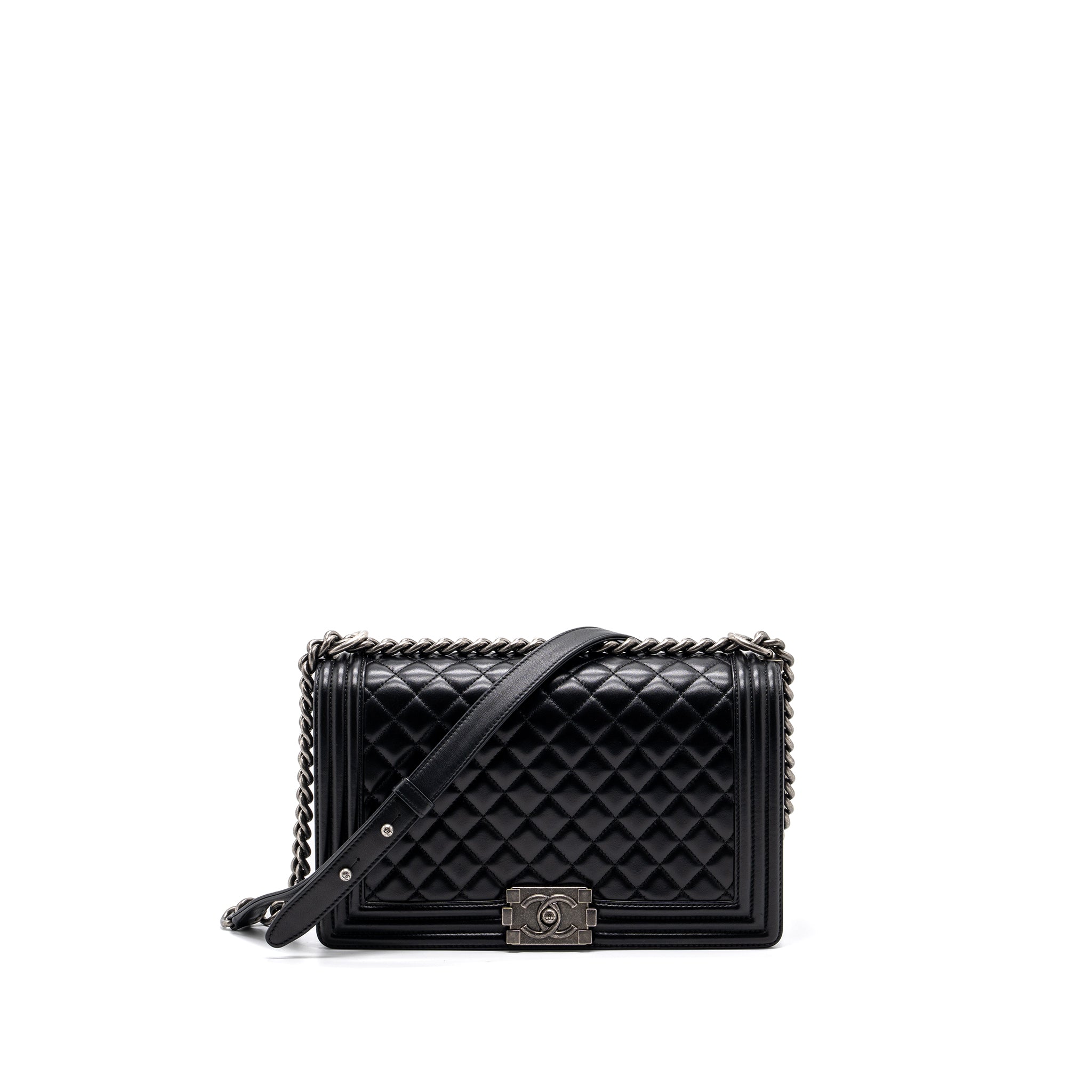 CHANEL NEW MEDIUM BOY BAG LAMBSKIN BLACK RUTHENIUM HARDWARE