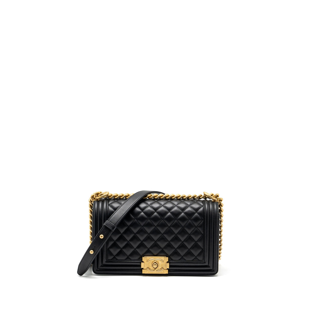 CHANEL MEDIUM BOY BAG SMOOTH CALFSKIN BLACK GHW (MICROCHIP)