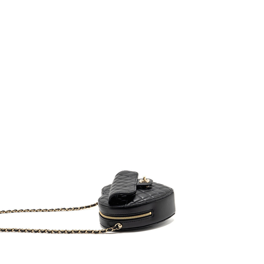 CHANEL 22S HEART BAG LAMBSKIN BLACK LGHW (MICROCHIP)