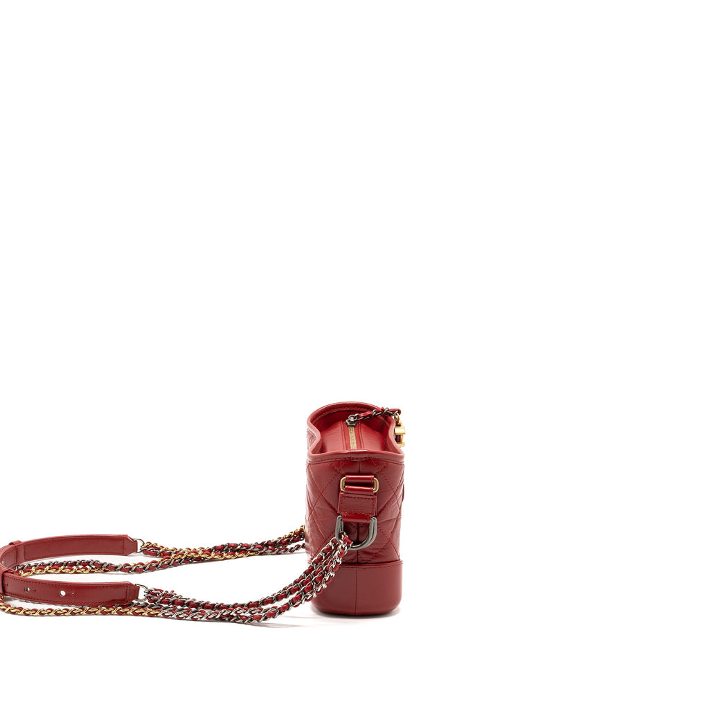 CHANEL SMALL GABRIELLE HOBO BAG WITH HANDLE CALFSKIN RED MULTICOLOUR HARDWARE