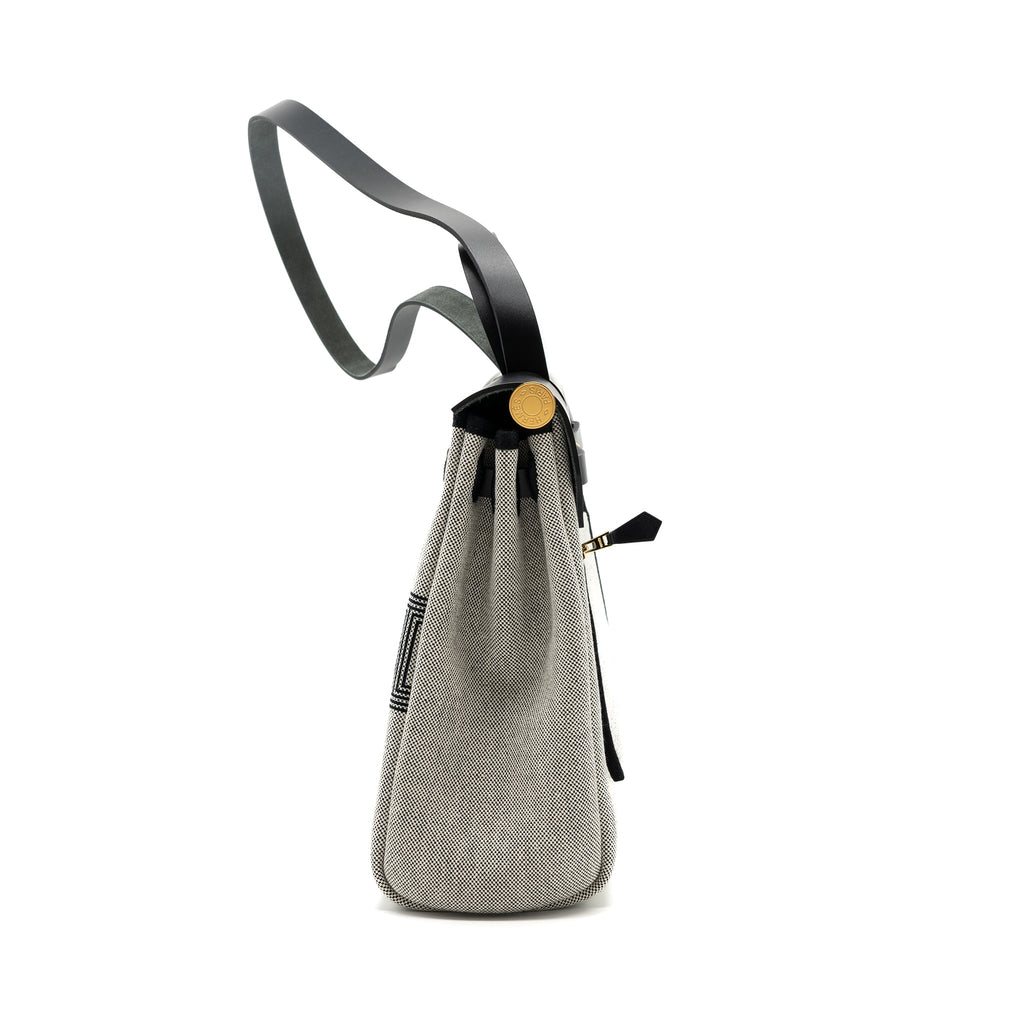 HERMES HERBAG 31 ZIP BAG TOILE H PLUME CANVAS/ HUNTER LEATHER BLACK / ECRU GHW