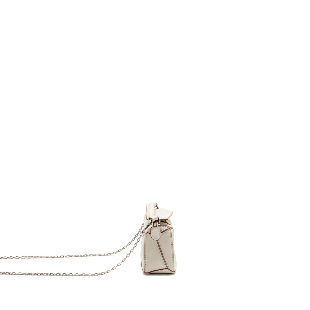 LOEWE NANO PUZZLE BAG CALFSKIN WHITE SHW