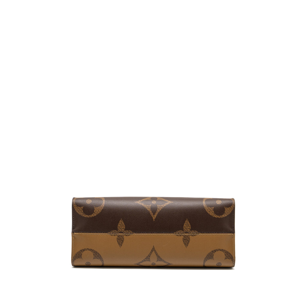 LOUIS VUITTON ONTHEGO MM MONOGRAM CANVAS GHW