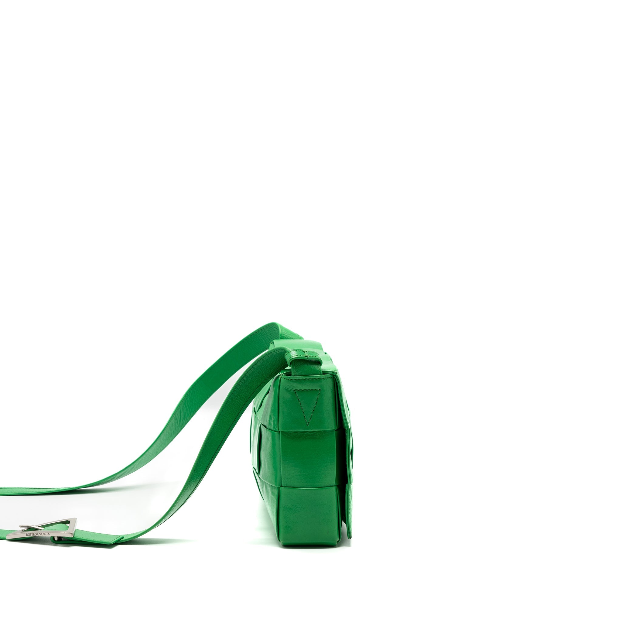 BOTTEGA VENETA CASSETTE LEATHER GREEN SHW