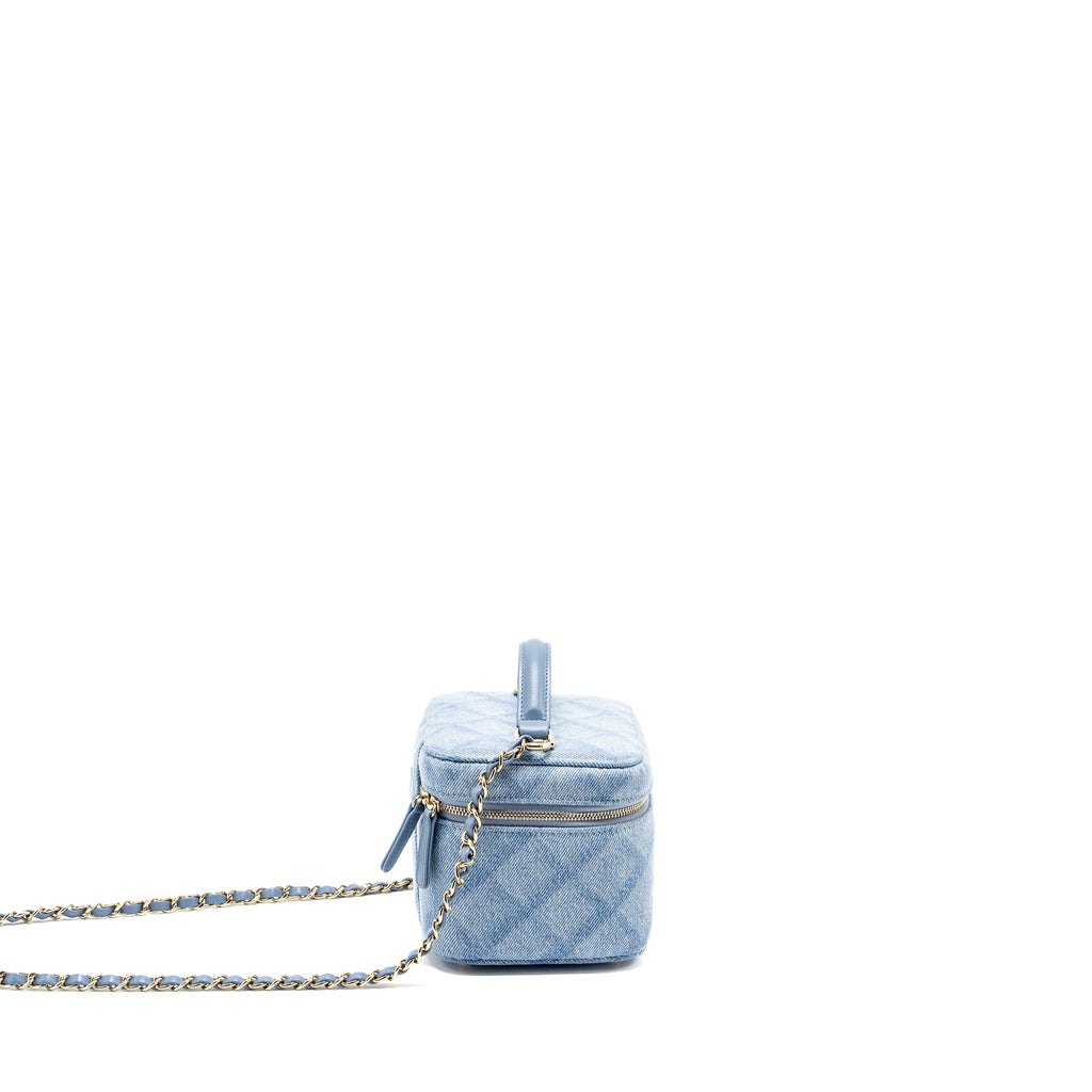 CHANEL VANITY CASE WITH CHAIN DENIM BLUE LGHW (MICROCHIP)