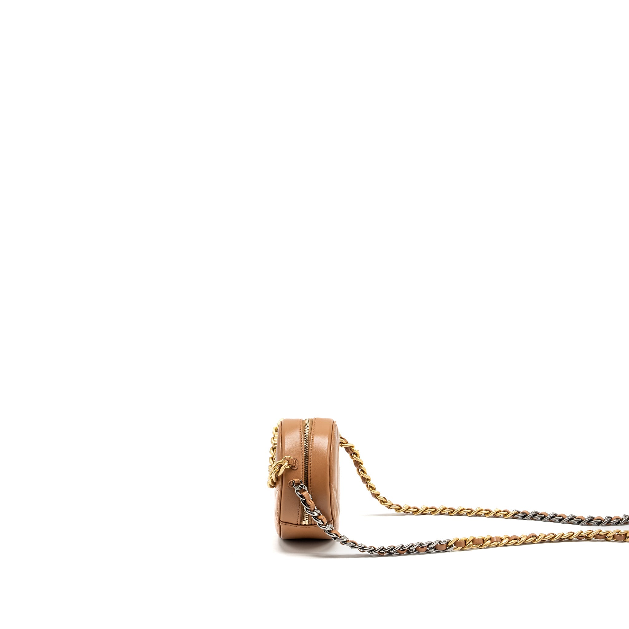 CHANEL 19 ROUND CLUTCH WITH CHAIN LAMBSKIN CARAMEL MULTICOLOUR HARDWARE (MICROCHIP)