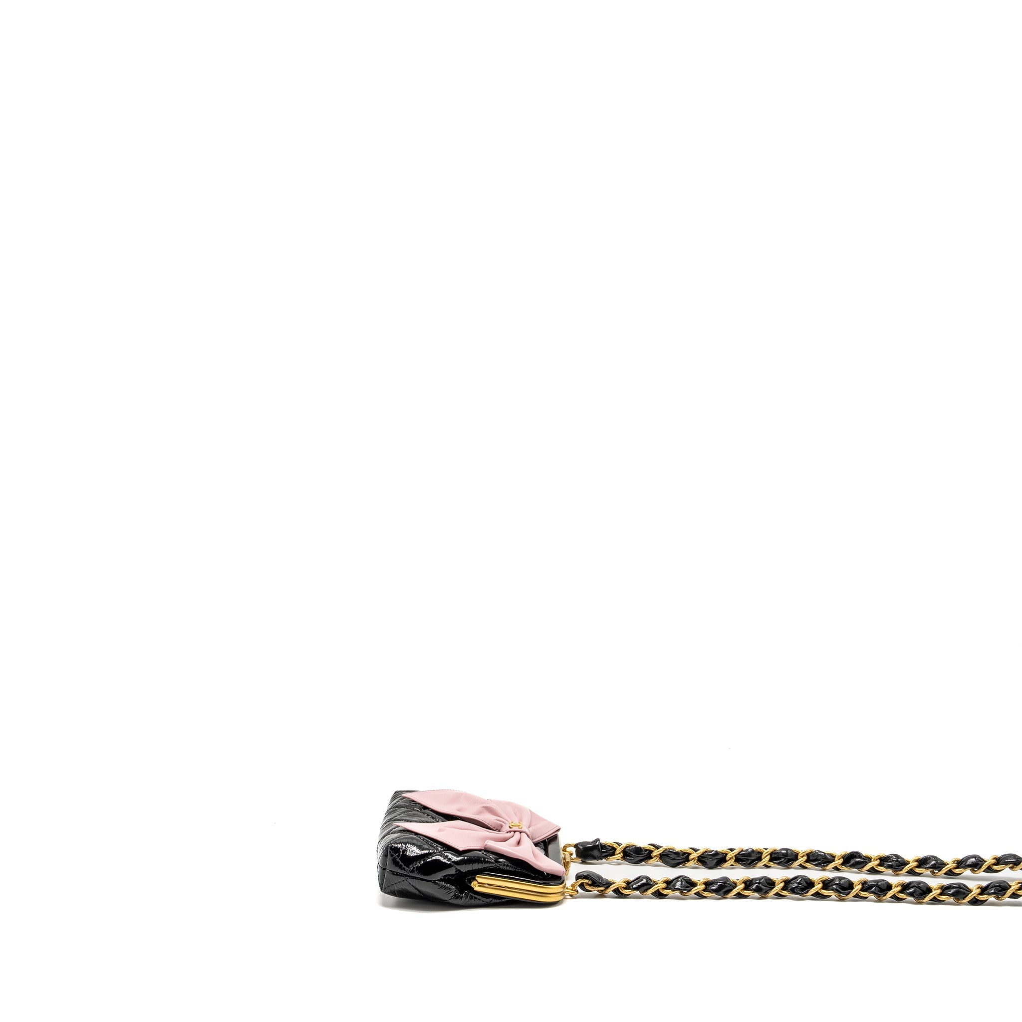 CHANEL 24A BOWKNOT CLUTCH WITH CHAIN PATENT CRUMPLED LAMBSKIN/SHINY LAMBSKIN BLACK/PINK GHW (MICROCHIP)