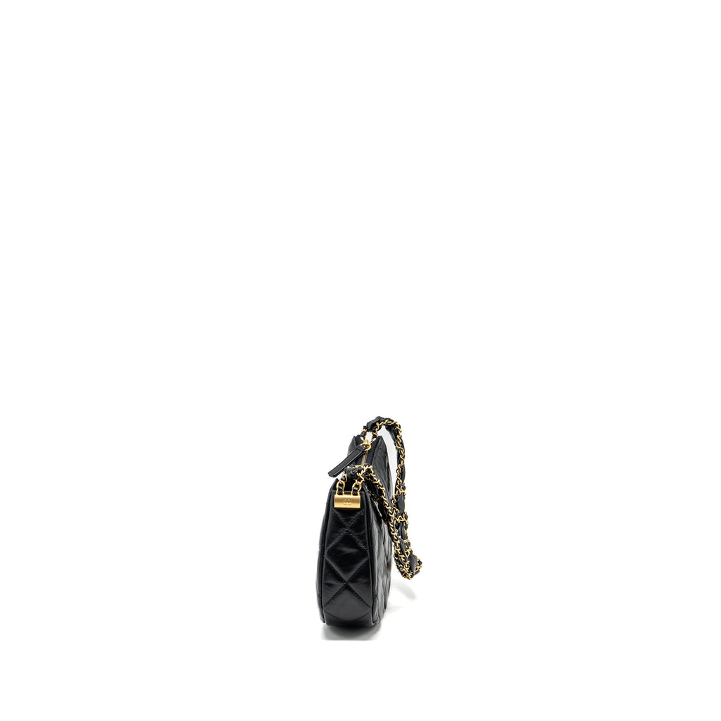 CHANEL 23K 19 HOBO SHOULDER BAG CALFSKIN BLACK GHW (MICROCHIP)