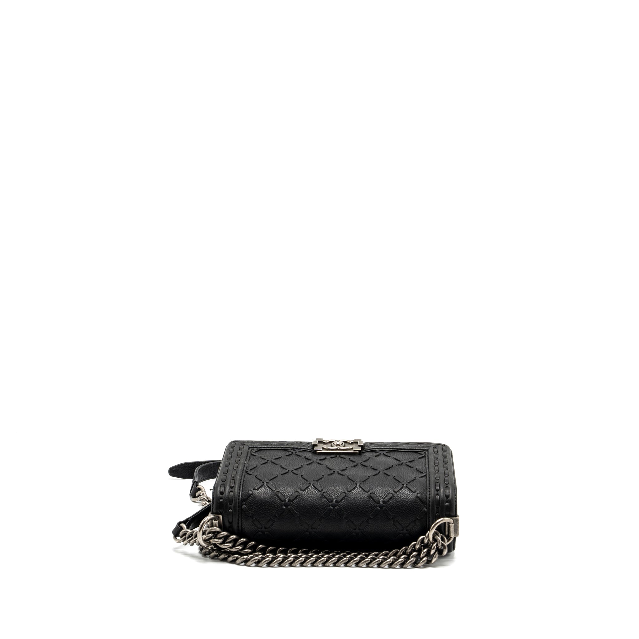 CHANEL MEDIUM BOY BAG LIMITED QUILTED CAVIAR BLACK RUTHENIUM HARDWARE