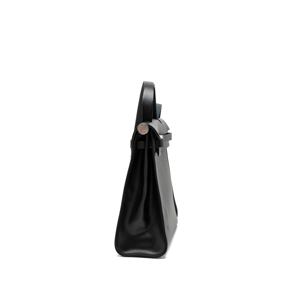 HERMES HERBAG 31 ZIP BAG TOILE H BERLINE CANVAS/VACHE HUNTER BLACK/ECRU SHW